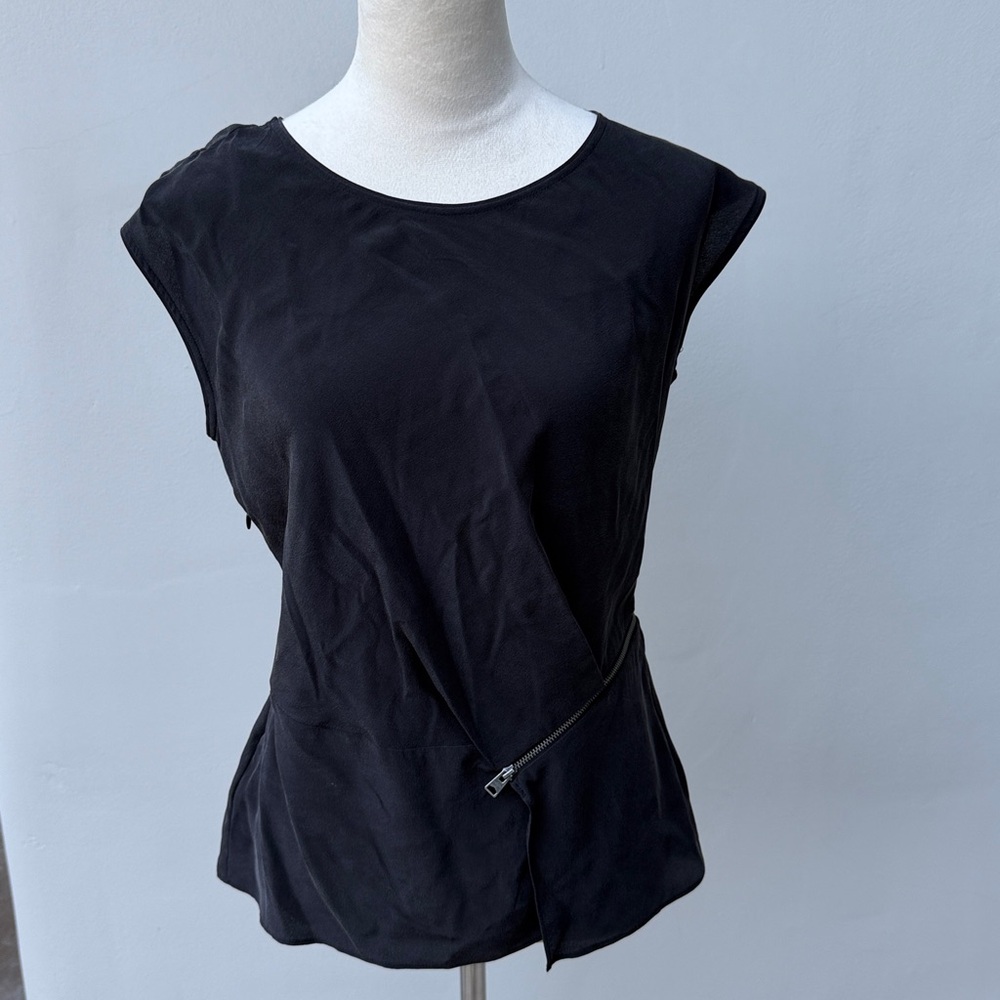 ALL SAINTS Grey/Gray/Charcoal Women's Top with Zipper detail. Size 6 sm-m